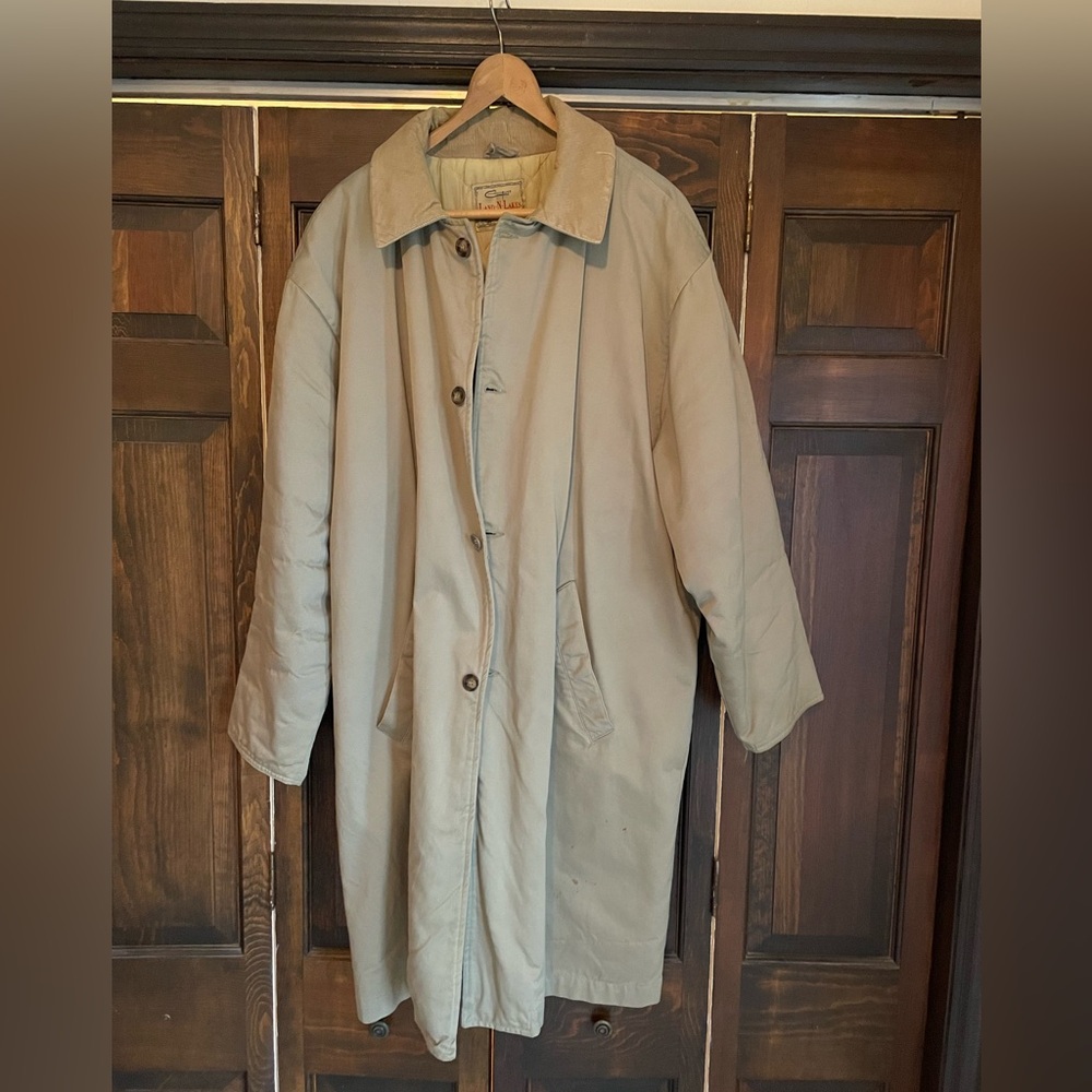 Vintage Land N Lakes coat. Size large.